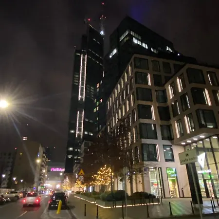 Centrum Chmielna 73c Warsaw