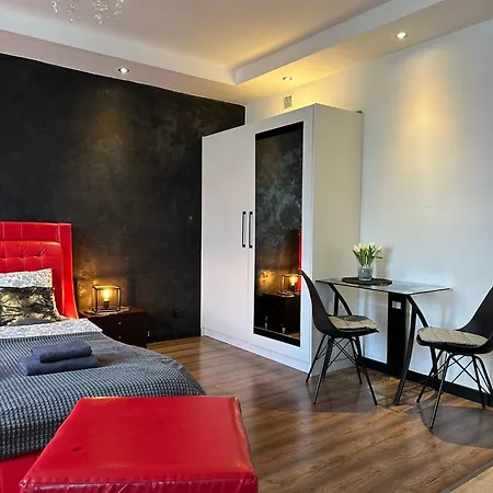 Centrum Chmielna 73c * Warszawa