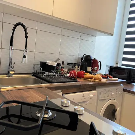 Centrum Chmielna 73c وارسو