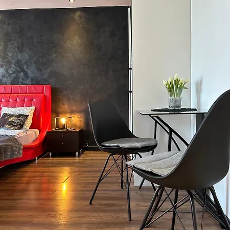 Centrum Chmielna 73c وارسو